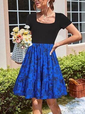 NEWSHOWS Two Tone Floral Short Dress in Blue Black